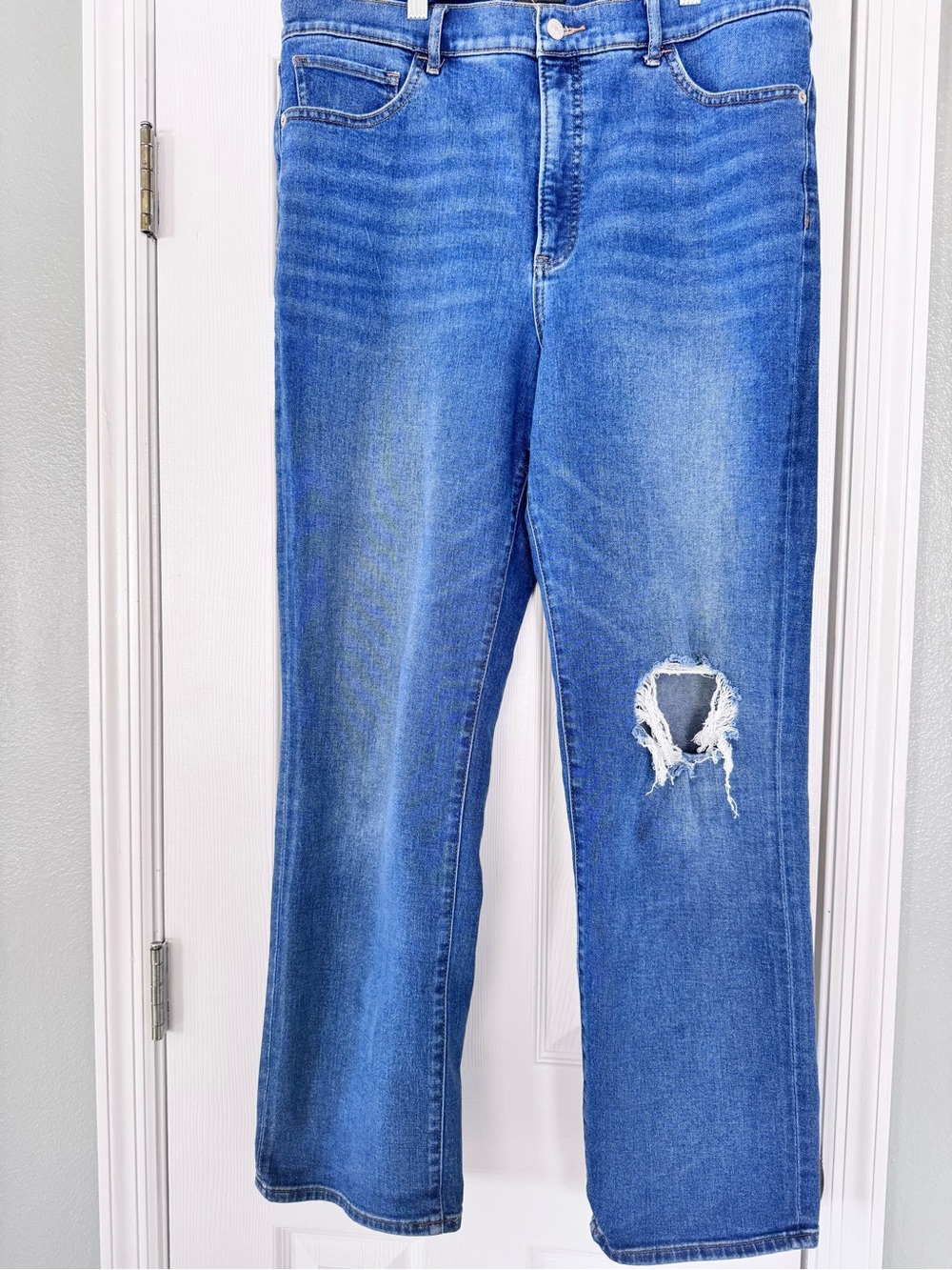 Express Medium Blue Modern Straight Super High Waist Jeans, Distressed 14R